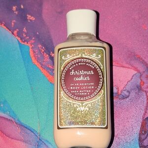 Bath & Body Works Christmas Cookies Lotion - Peach with Gold Glitter Label